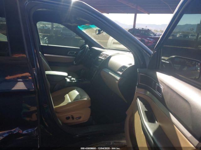 Ford Explorer Xlt Image 4