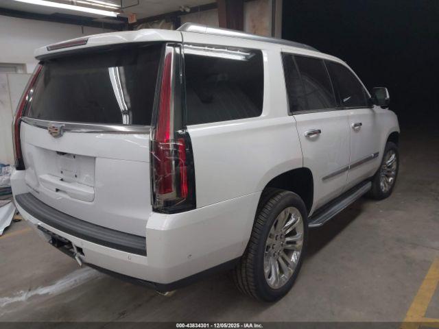Cadillac Escalade Luxury Image 19