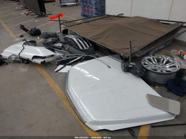 Cadillac Escalade Luxury Image 11