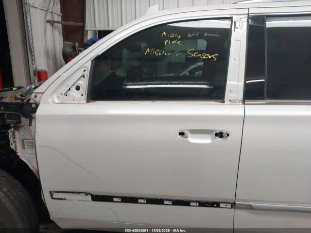 Cadillac Escalade Luxury Image 16