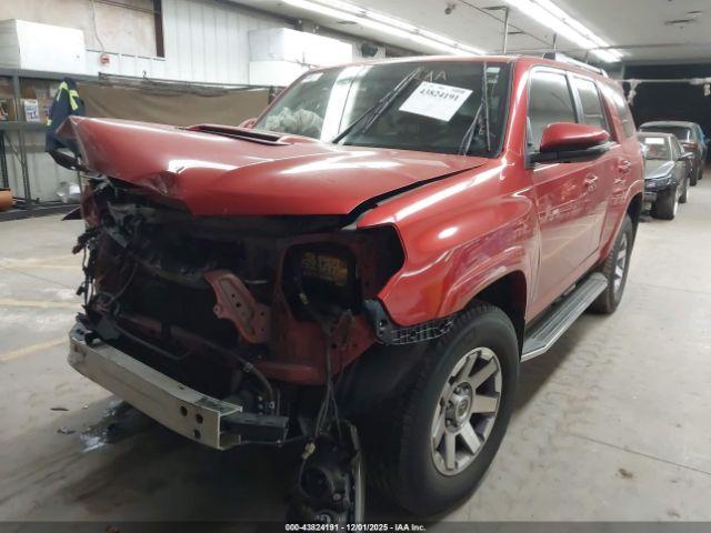 Toyota 4Runner Trail Premium Image 2