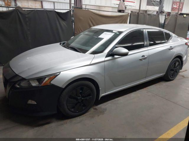 Nissan Altima 2.5 S Image 5