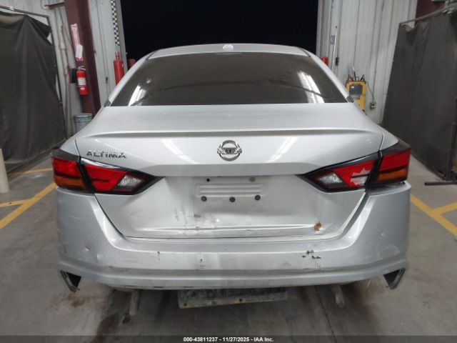 Nissan Altima 2.5 S Image 4