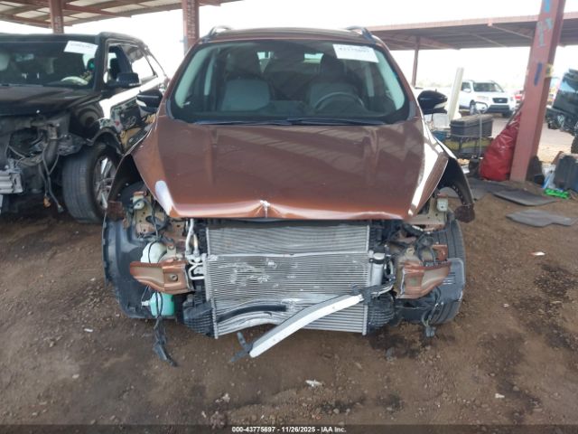 Ford Escape Titanium Image 17