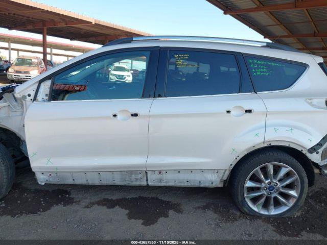 Ford Escape Se Image 12