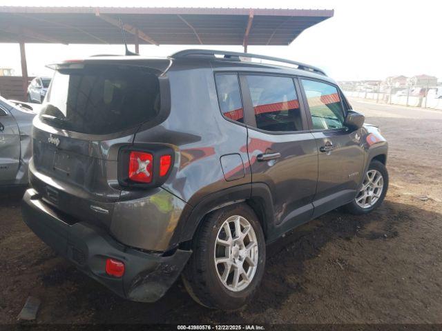 Jeep Renegade Latitude Fwd Image 9