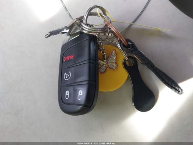 Jeep Renegade Latitude Fwd Image 16