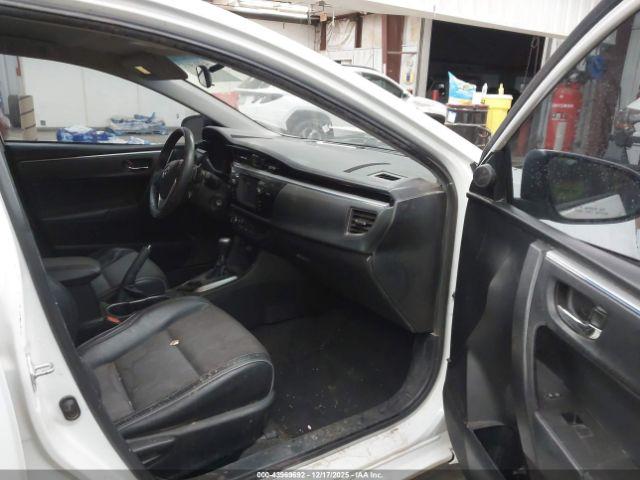 Toyota Corolla S Image 13