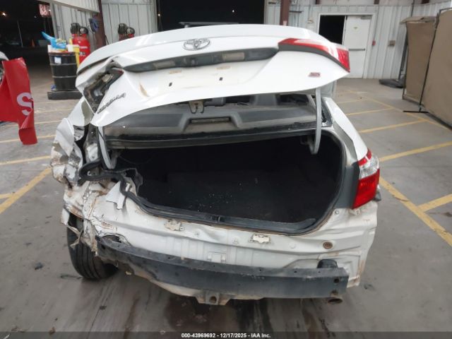 Toyota Corolla S Image 15