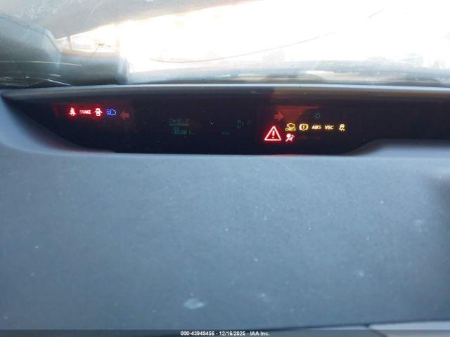 Toyota Prius Image 4