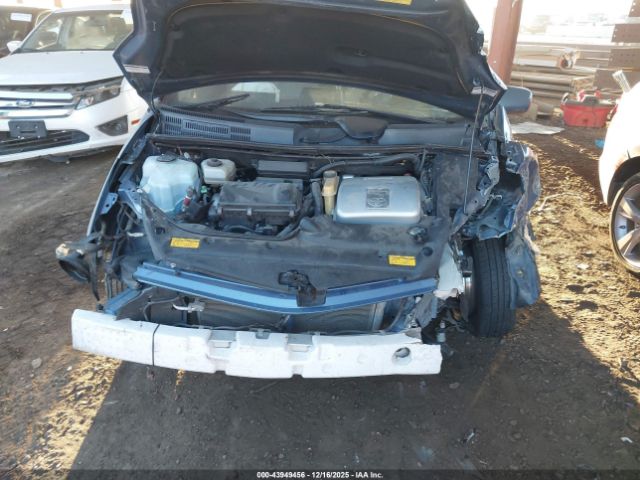 Toyota Prius Image 8