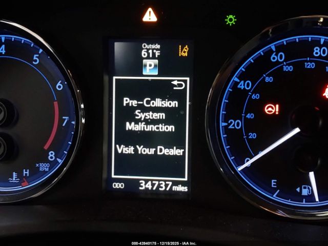 Toyota Corolla Se Image 4