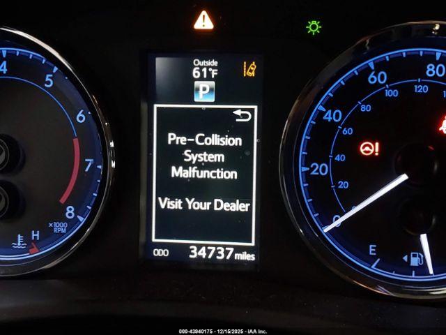 Toyota Corolla Se Image 4