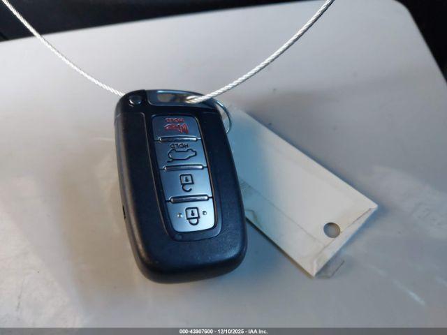 Hyundai VELOSTER Turbo Image 9