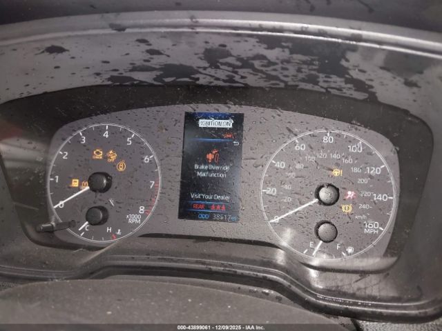 Toyota Corolla Le Image 6