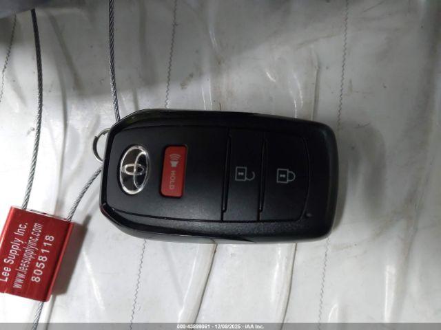 Toyota Corolla Le Image 5