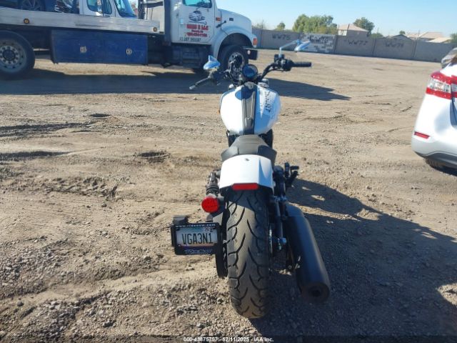 Indian Motorcycle Co Scout Sixty Bobber Limited Image 4
