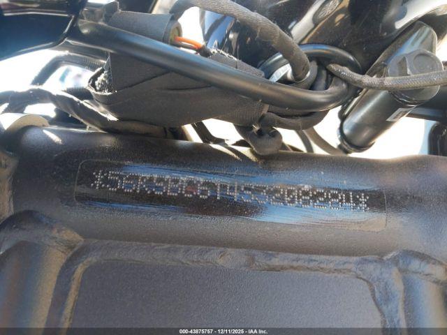 Indian Motorcycle Co Scout Sixty Bobber Limited Image 9