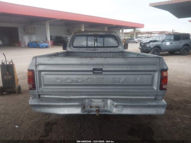 Dodge D-series Image 16