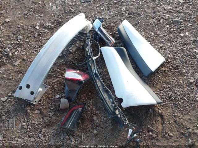 Tesla Model 3 Rear-wheel Drive Image 7