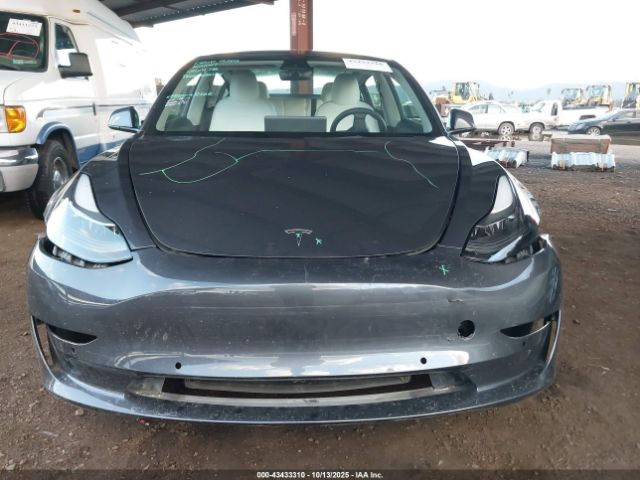 Tesla Model 3 Rear-wheel Drive Image 9