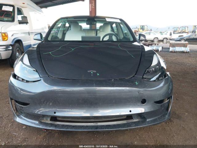 Tesla Model 3 Rear-wheel Drive Image 9