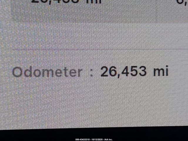 Tesla Model 3 Rear-wheel Drive Image 13