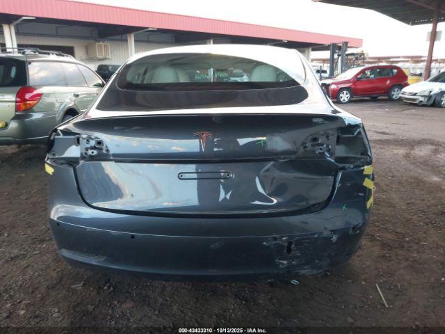 Tesla Model 3 Rear-wheel Drive Image 15