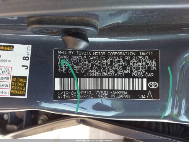 Toyota Prius Three Image 14