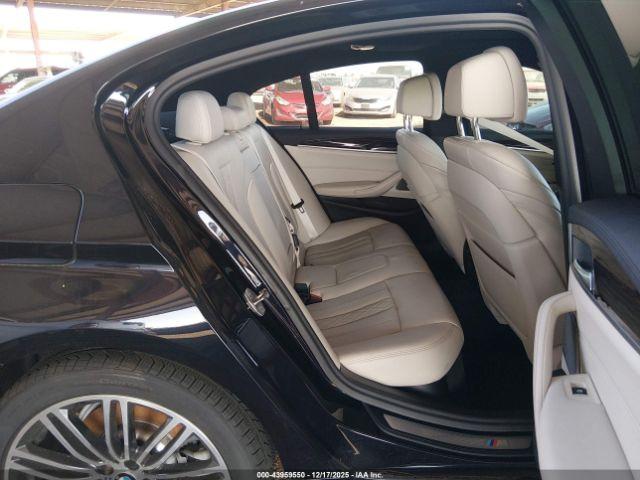 BMW 5 Series Image 10