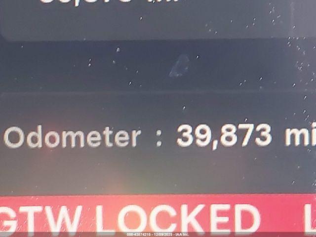 Tesla Model Y Long Range Dual Motor All-wheel Drive Image 13