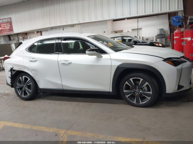 Lexus Ux Image 10