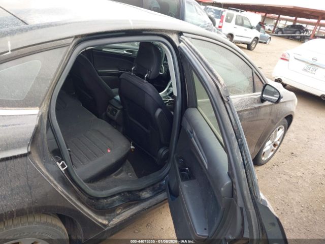 Ford Fusion Se Image 9