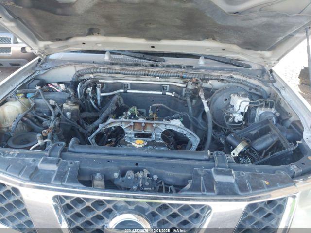 Nissan Pathfinder Le Image 10