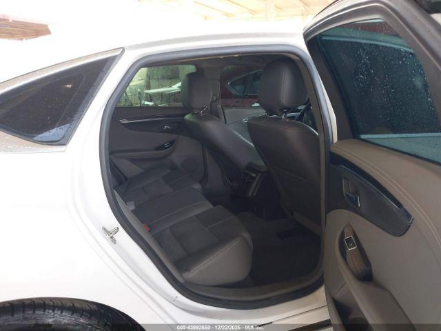 Chevrolet Impala 2lt Image 16