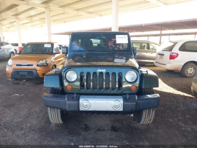 Jeep Wrangler Sahara Image 14