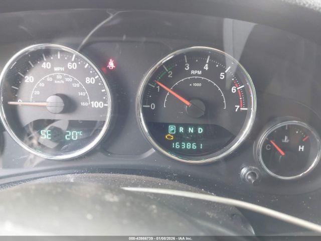 Jeep Wrangler Sahara Image 8