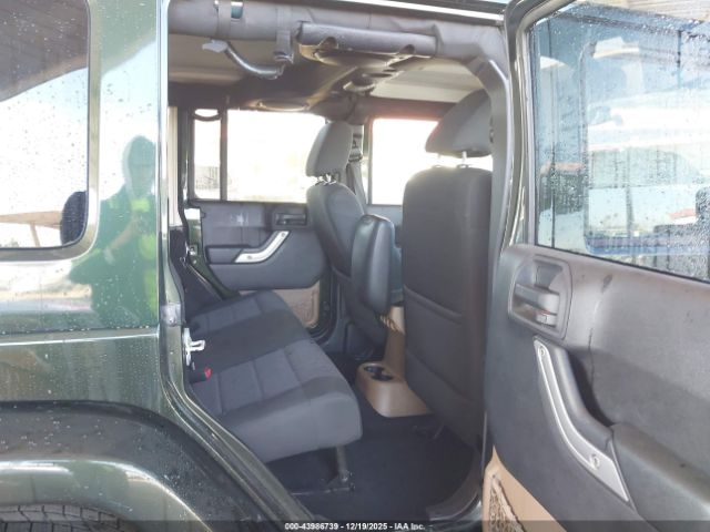 Jeep Wrangler Sahara Image 2