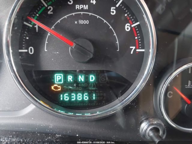 Jeep Wrangler Sahara Image 12