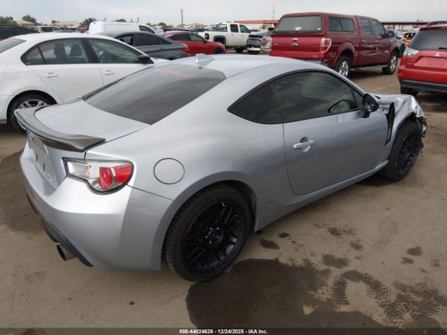 Scion FR-S Image 15