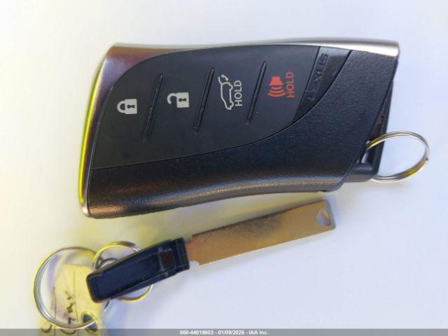 Lexus NX F Sport Handling Image 13