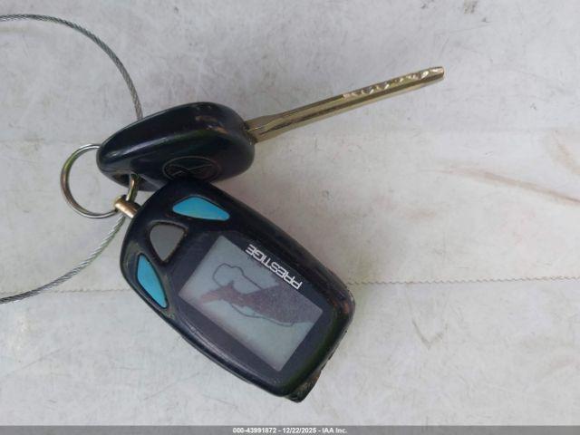 Toyota Sequoia Sr5 5.7l V8 Image 2