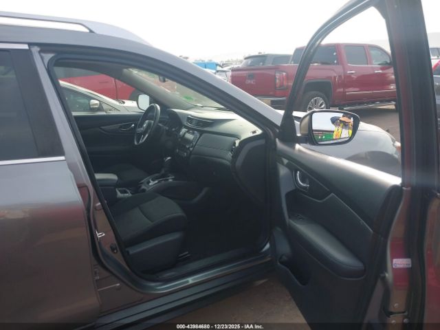 Nissan Rogue Sv Image 17