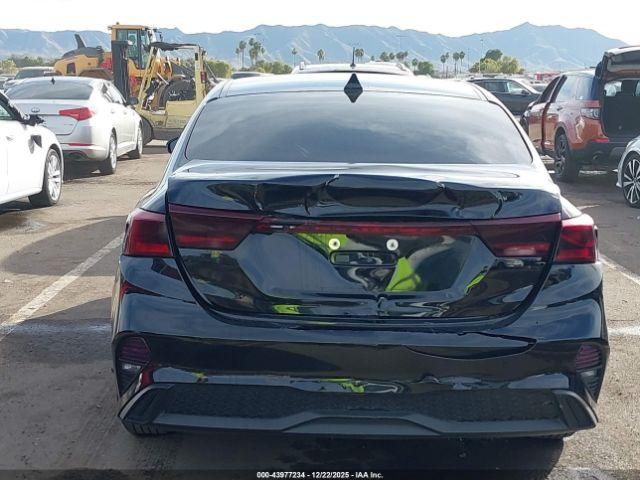 Kia Forte Fe Image 12