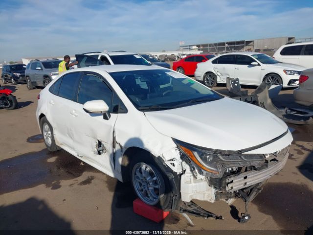 Toyota Corolla Hybrid Le Image 6