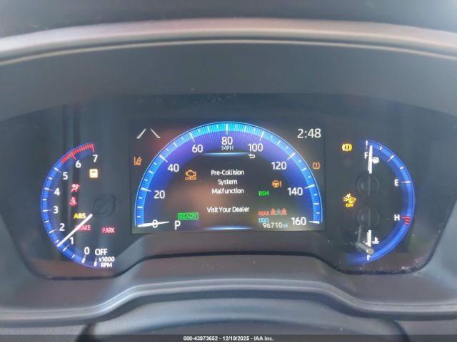 Toyota Corolla Hybrid Le Image 17