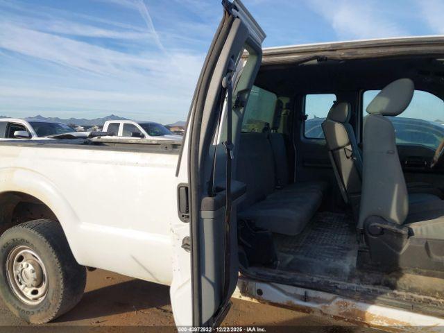 Ford F-250 Xl Image 11