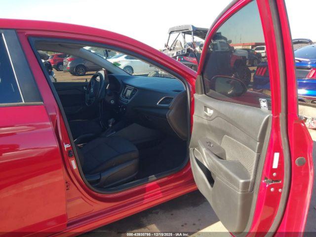 Hyundai ACCENT Se Image 17