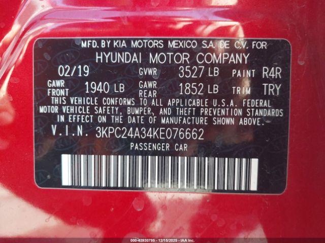 Hyundai ACCENT Se Image 12