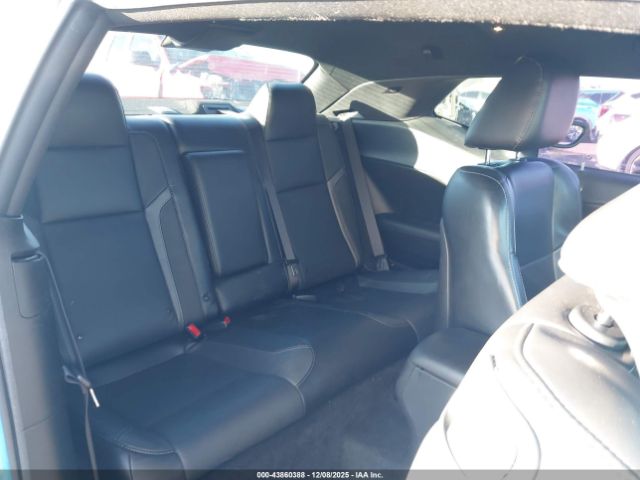 Dodge Challenger Sxt Plus Image 13